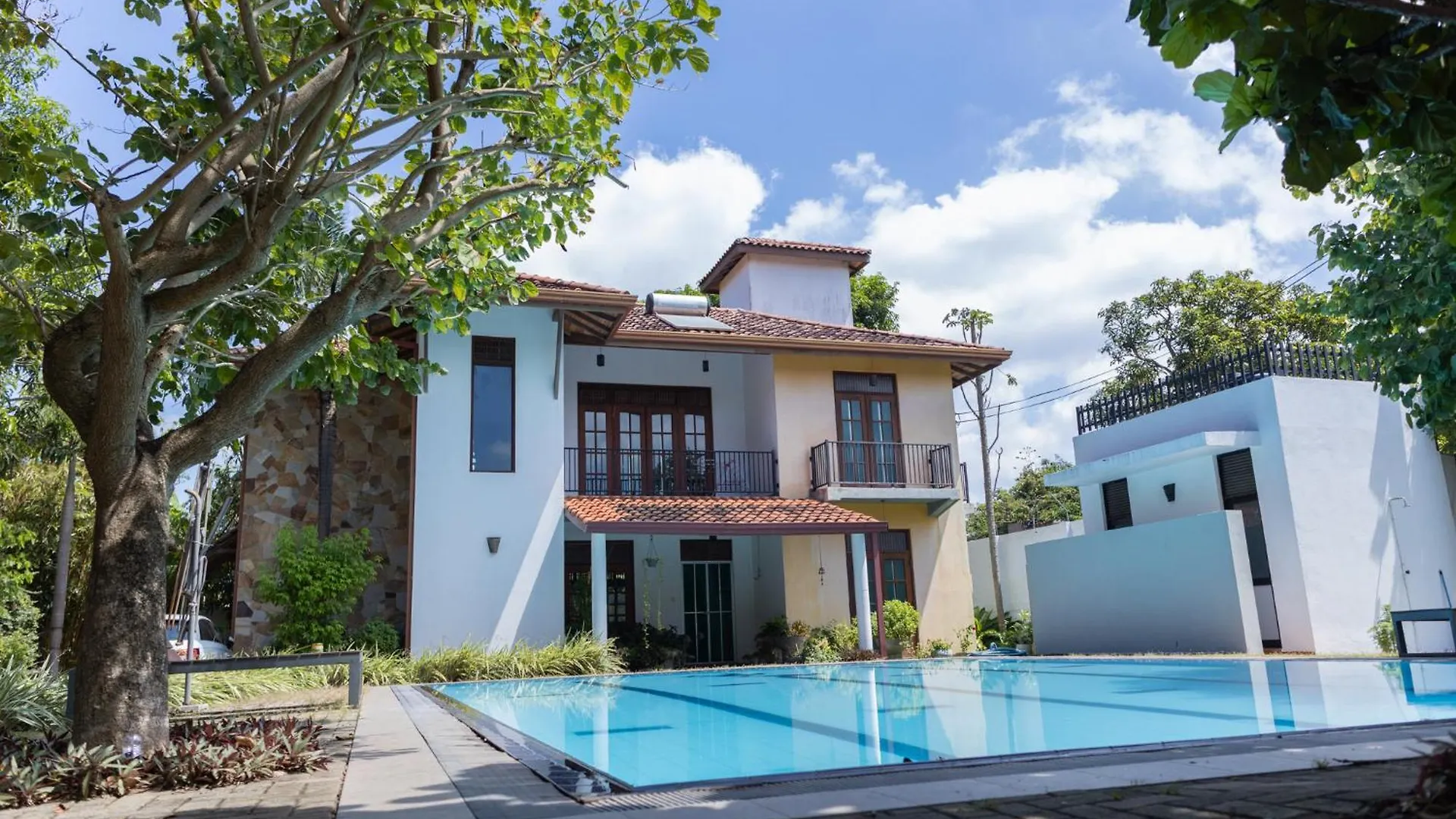 Seahorse Villas location